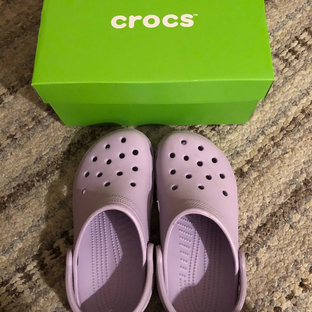 Women’s Crocs!